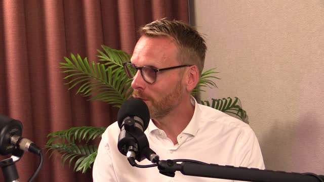 Thomas Mølgaard i studio